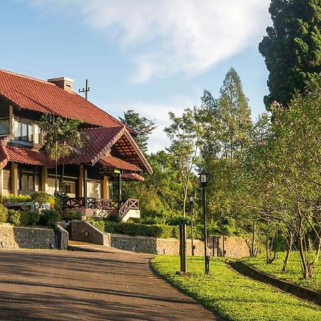 Grand Whiz Hotel ブロモ山 エクステリア 写真